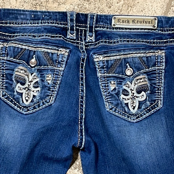 Rock Revival “BORIS” Easy Crop Distressed Denim Jean Size 32x25 - Picture 2 of 12